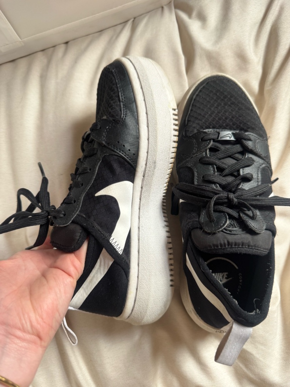Nike Black & White Casual Low-Top Sneakers